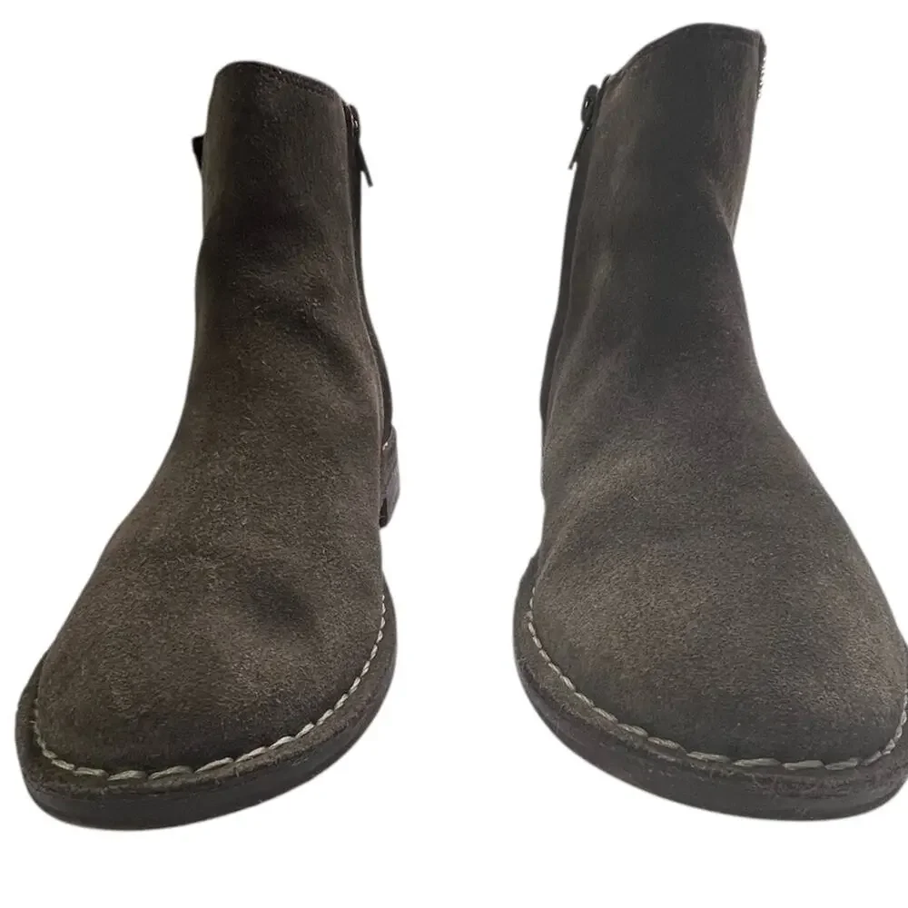 Clarks Cabaret Ruby Boots 7.5 Khaki Taupe Suede Asymmetric Zip Ankle Bootie